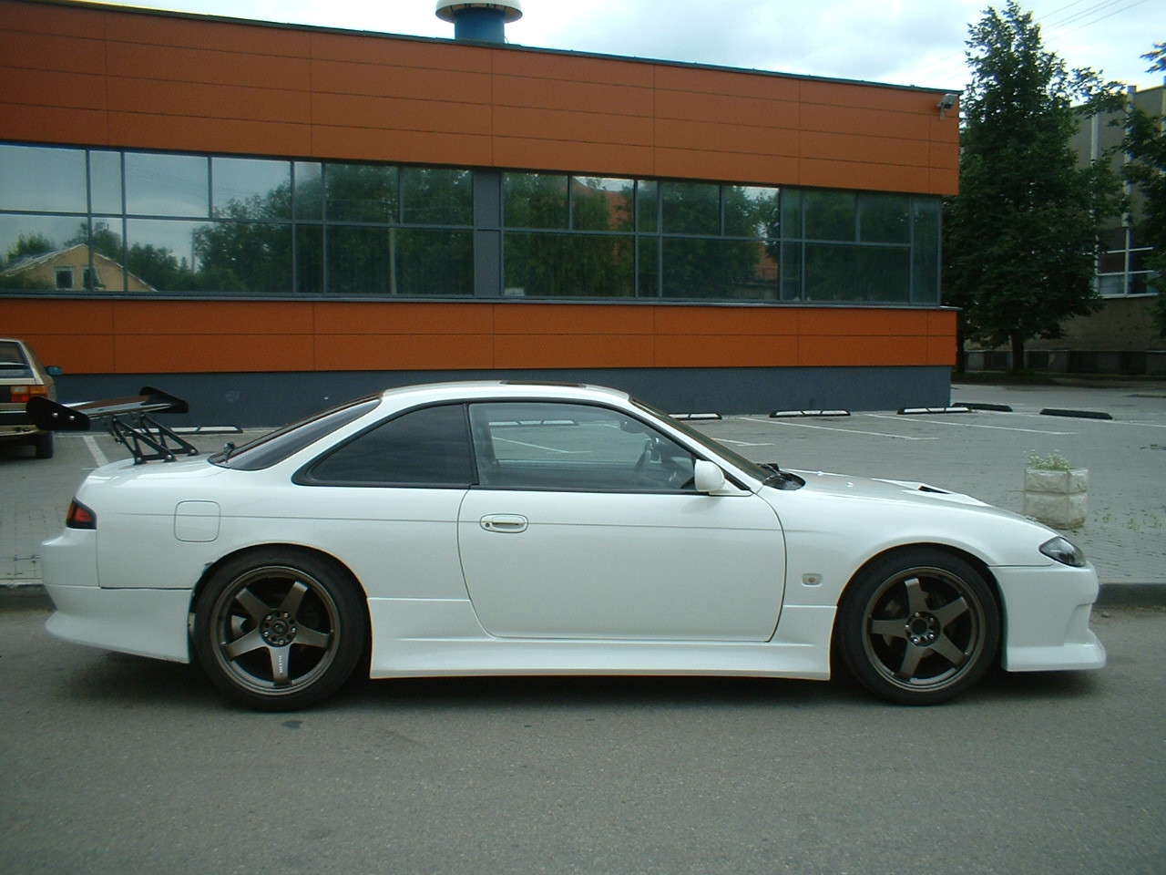 side skirts